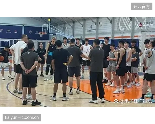 状元秀阿齐·福德的加入为飞翼队后场注入活力，其与队友的磨合将决定球队上限。