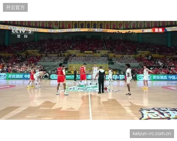 胡金秋与塔克联手爆发，帮助广厦在主场扳回一城避免被横扫。